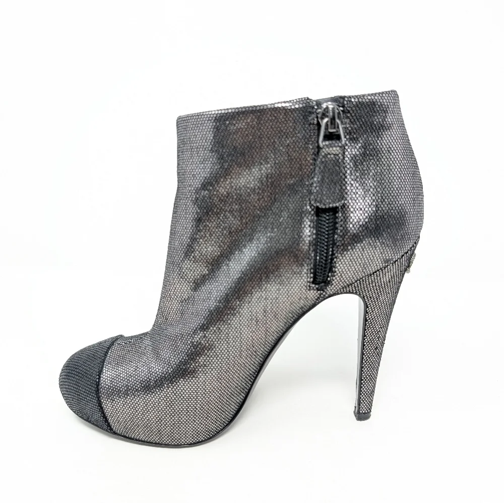 Chanel Silver Cap Toe Ankle Boots CC Size 37 Metallic Logo Booties